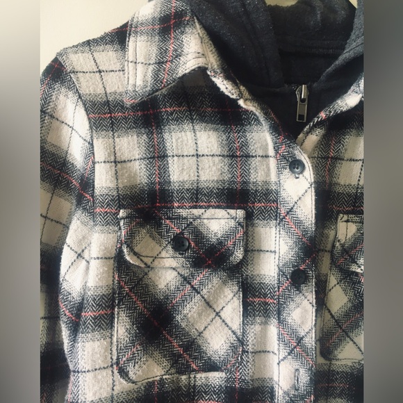 Womens plaid shirt/jacket - Picture 2 of 6